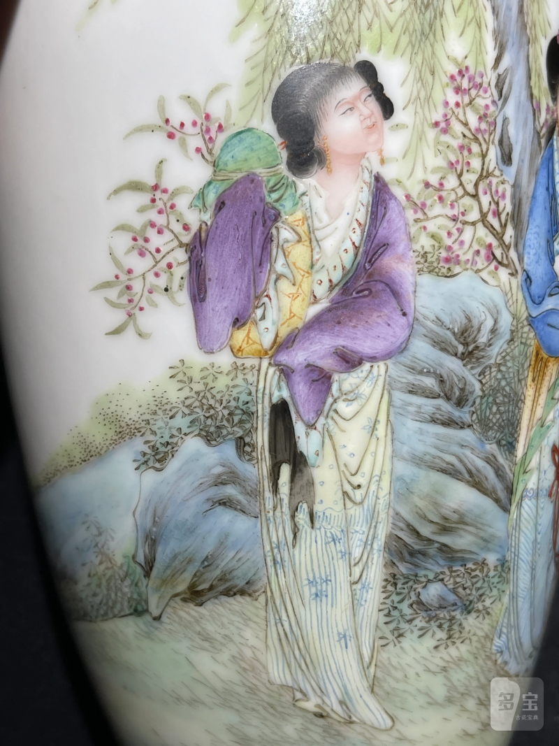 民国 “居仁堂”款粉彩仕女纹瓶 - 图6